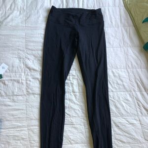 BLACK LULULEMON LEGGINGS - FULL LENGTH